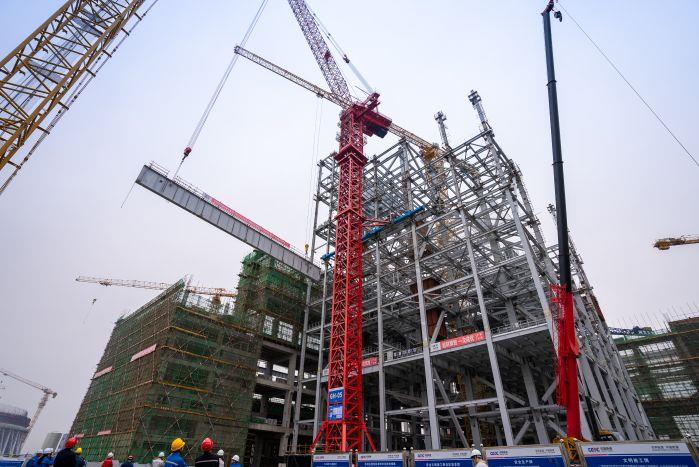 起吊?。〝z影：陸世軒）