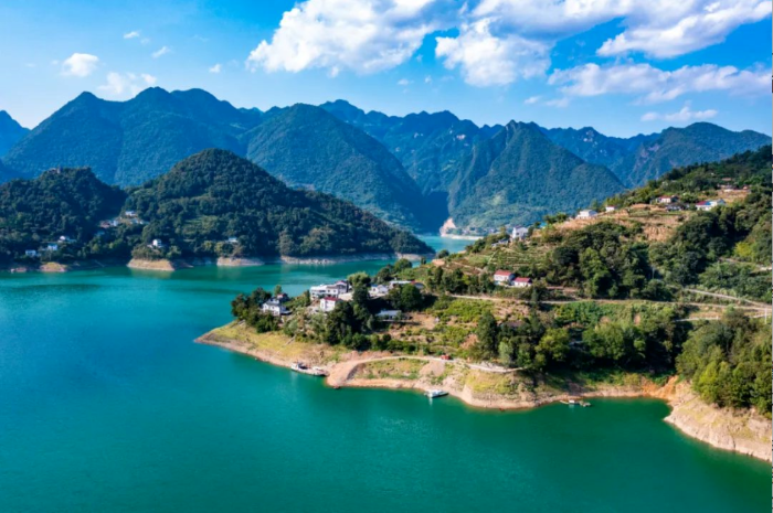 依山傍水的高橋村 攝影:胡九思 依山傍水的高橋村 攝影:胡九思